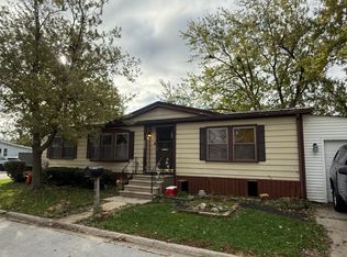 280 Blackthorn Rd, Matteson, IL 60443