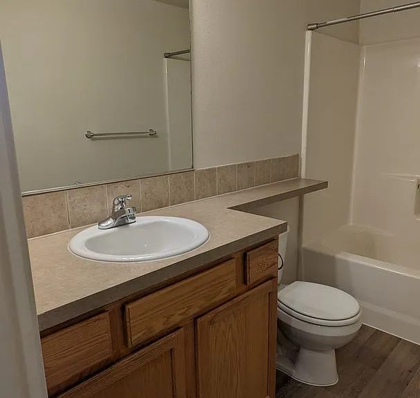 Halsey East Townhomes — Photo 73