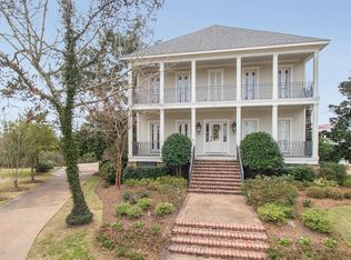 35 Shoreline Ln, Gulfport, MS 39503