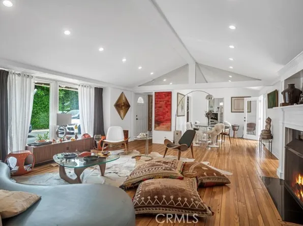 3442 Laurel Canyon Blvd, Studio City, CA 91604