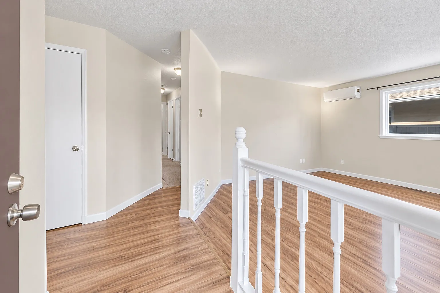 3 bed, 1392 sqft, $3,150 — Photo 2