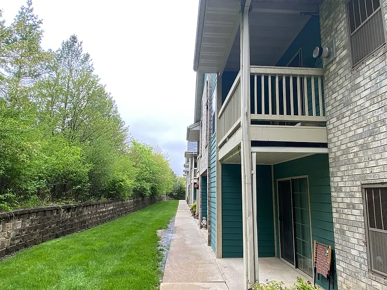1913 Deerhaven Ln NE #23 — Photo 16