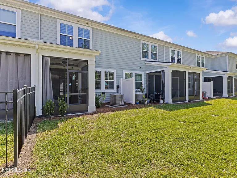 30 Bush Pl — Photo 30