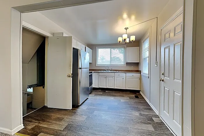 11 Seabright Ave — Photo 6