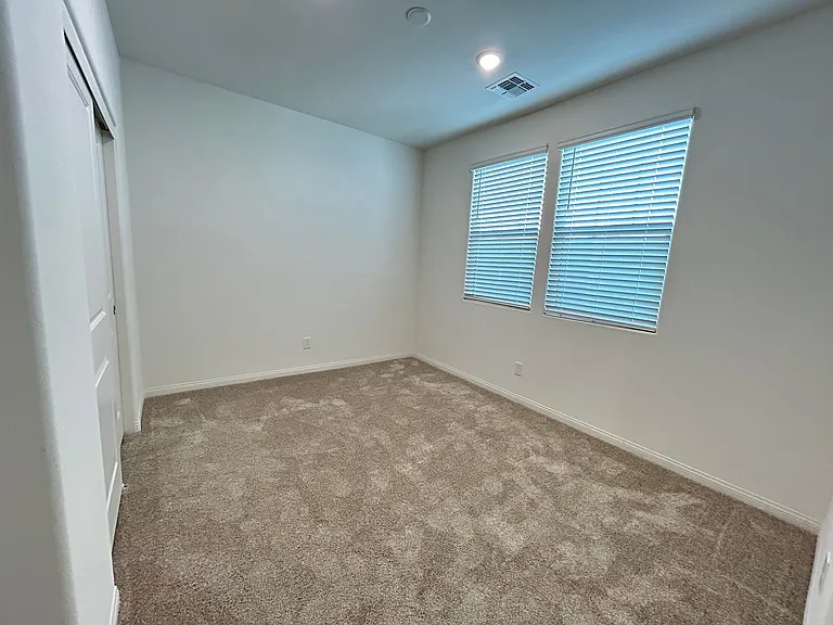 2677 Gallarate Dr — Photo 10