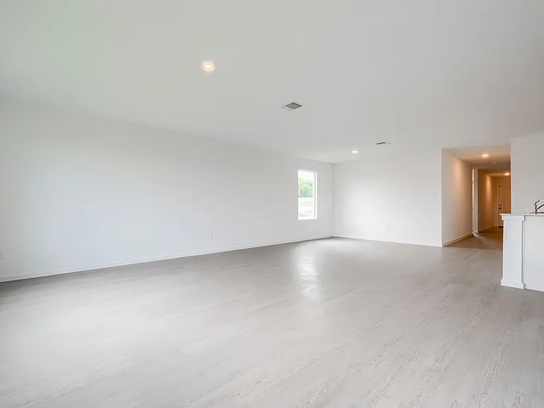 201 Cattail Ln — Photo 9