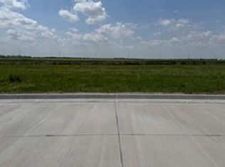 441 Morning Dew, Hesston, KS 67062