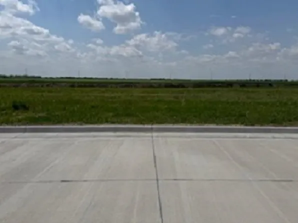 441 Morning Dew, Hesston, KS 67062