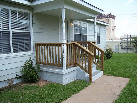2nd image of 2835 NW Mobley Ave