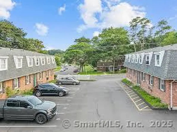 370 Colonial Avenue #6c, Waterbury, CT 06704