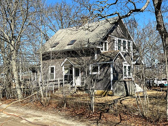 2nd image of 378 State Rd