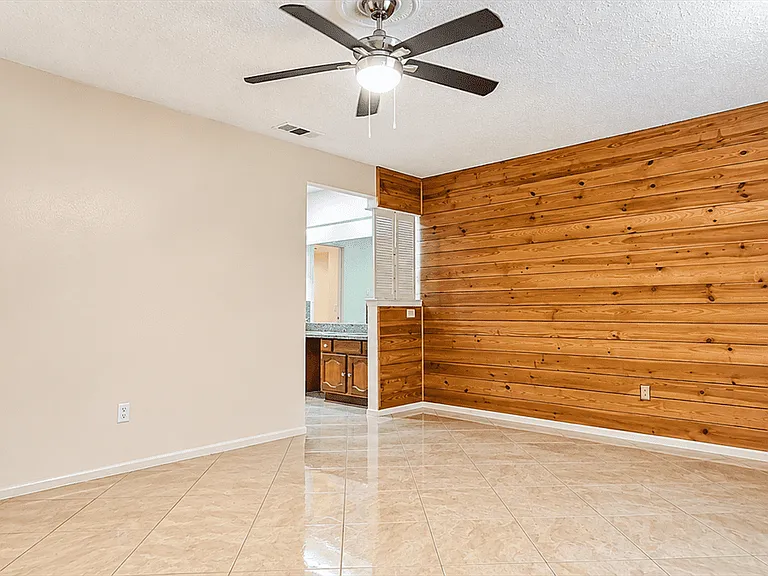 13914 Bonnington Dr — Photo 7
