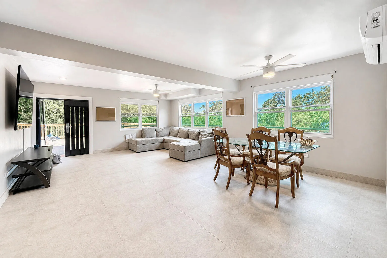 3 bed, $4,500 — Photo 2