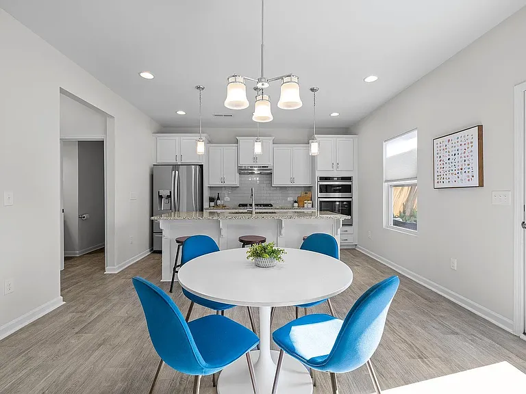 205 Michelangelo Pl — Photo 8