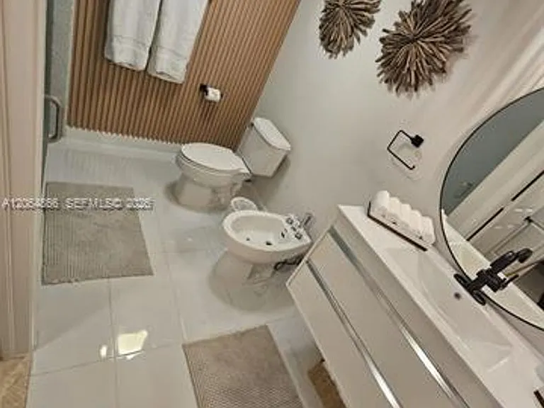 2951 S Bayshore Dr #CU-212 — Photo 5
