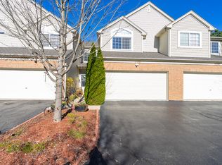 17556 S Gilbert Dr, Lockport, IL 60441