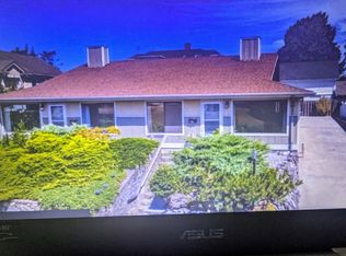 1410 8th St #B, Anacortes, WA 98221