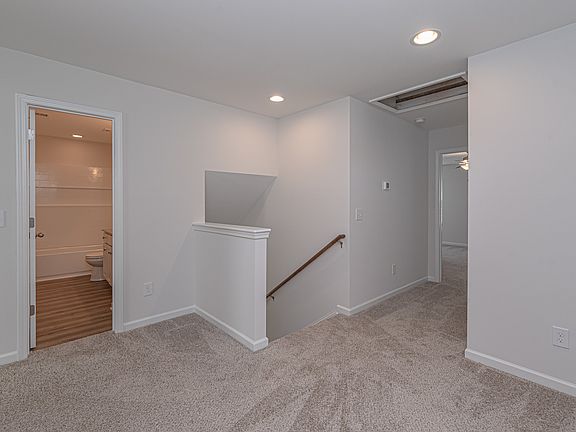 3rd image of 4029 Thimbleberry Dr