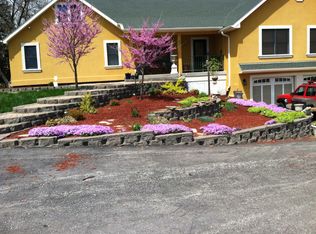 306 Murray Rd, Liberty, MO 64068