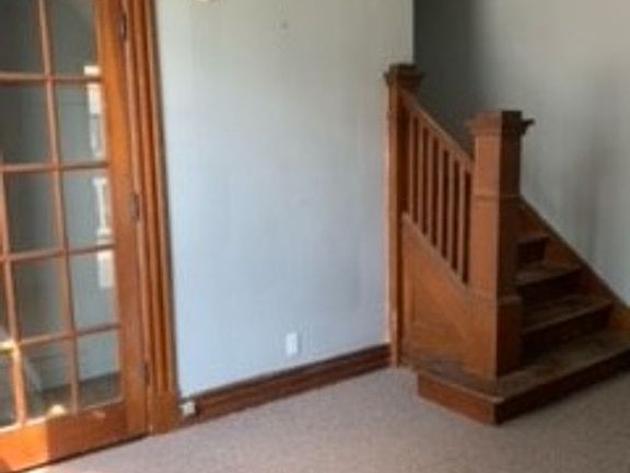 3rd image of 612 W Adams St #2