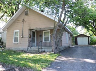 1073 E Blaine St, Springfield, MO 65803