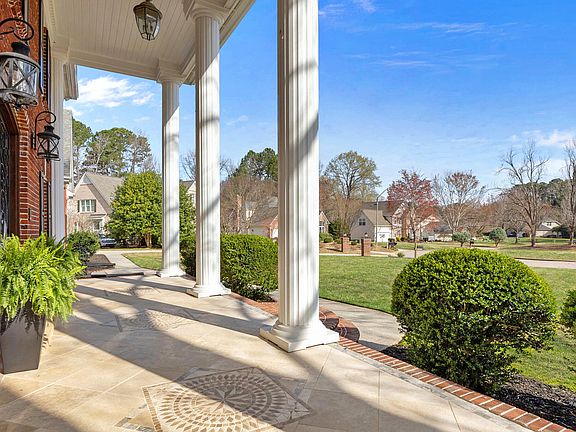 4th image of 2020 Navan Ln