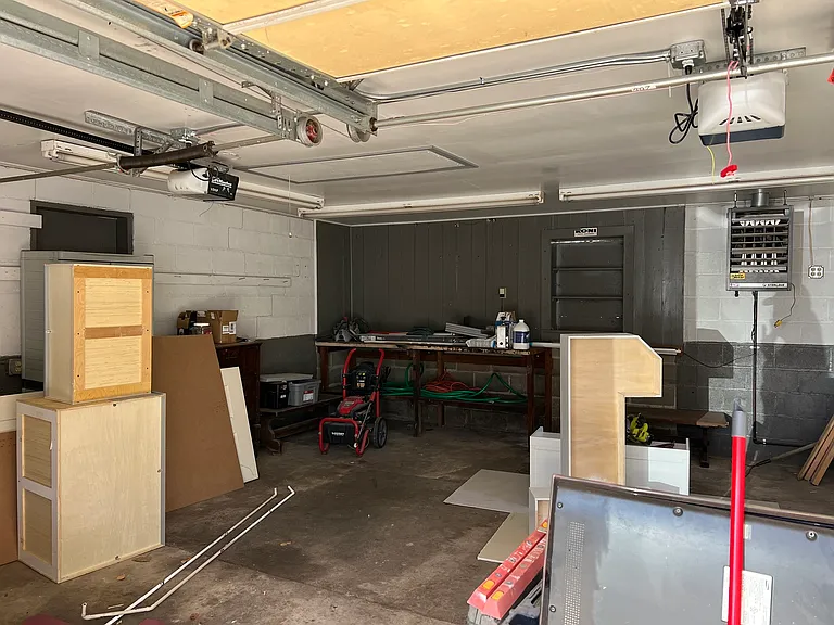 407 E Abe St — Photo 13