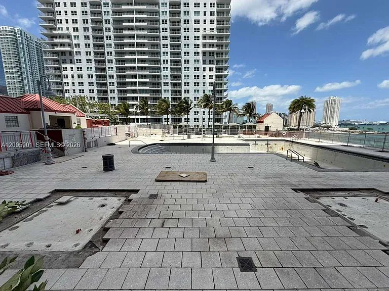 1155 Brickell Bay Dr #606 — Photo 27