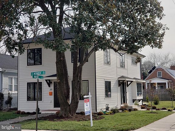 3rd image of 201 E Monroe Ave