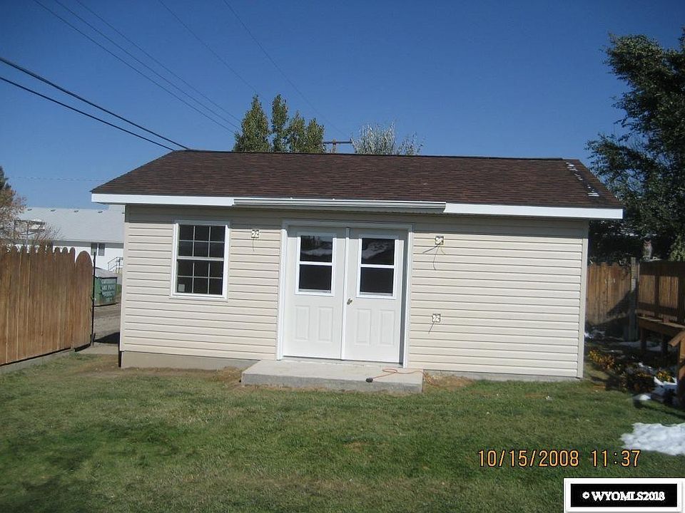 2nd image of 716 S 16th St