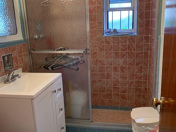 4th image of 48-16 Francis Lewis Blvd Floor 1