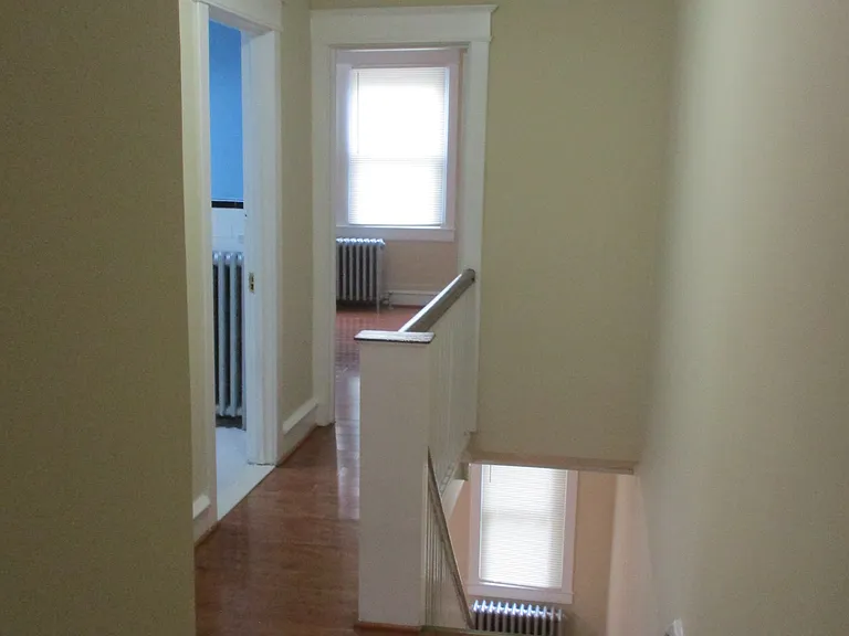 4153 Stirling St — Photo 8