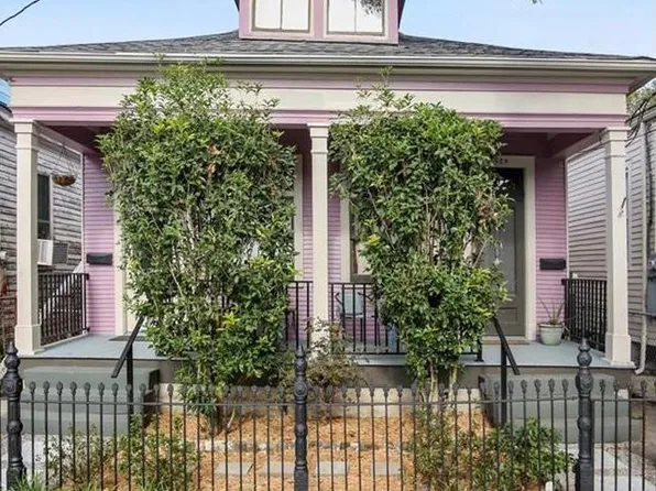 8629 Plum St, New Orleans, LA 70118