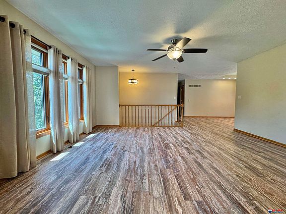 3rd image of 7800 Stonewall Ct