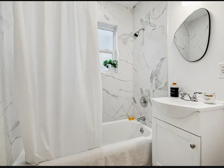 2834 Summit St #2834 — Photo 18