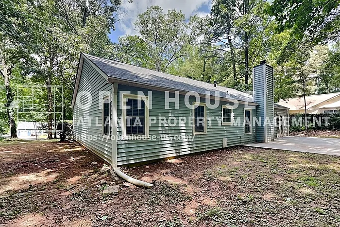 213 Brolley Woods Dr — Photo 19