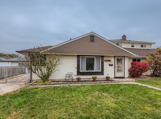 4112 W 90th Pl, Hometown, IL