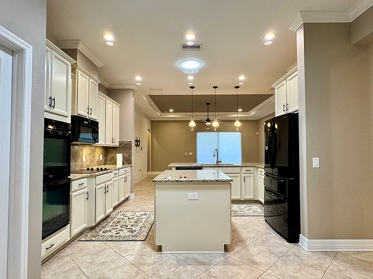 7153 Peregrina Loop — Photo 5