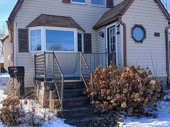 636 72nd St, Niagara Falls, NY 14304