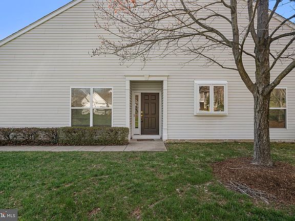 5th image of 10 Hartford Way #49-3