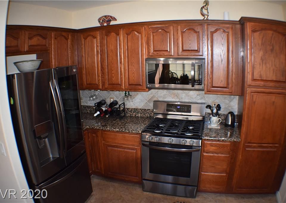 1st image of 681 Bay View Dr #0