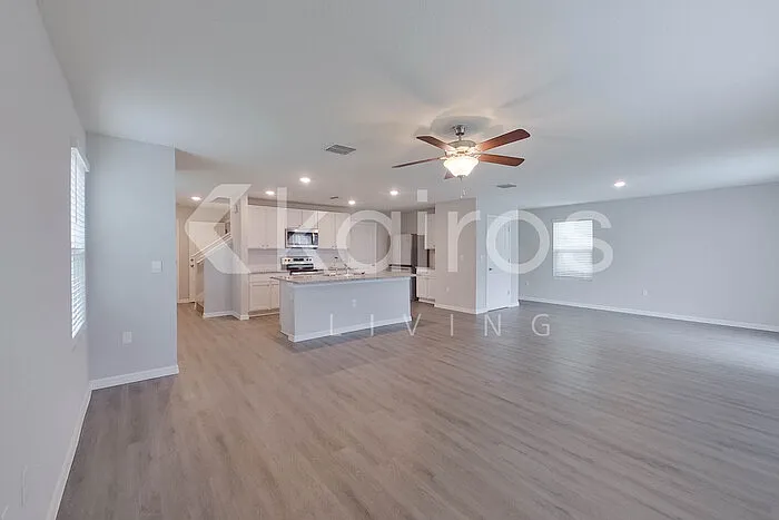 8708 SW 43rd Ter — Photo 5