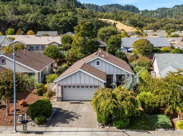217 Creekside Street, Cloverdale, CA 95425