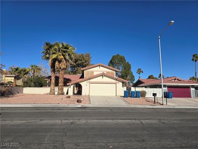 5882 W Viking Rd, Las Vegas, NV, 89103