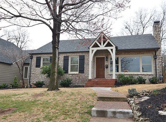 Park like setting near Riverside and downtown