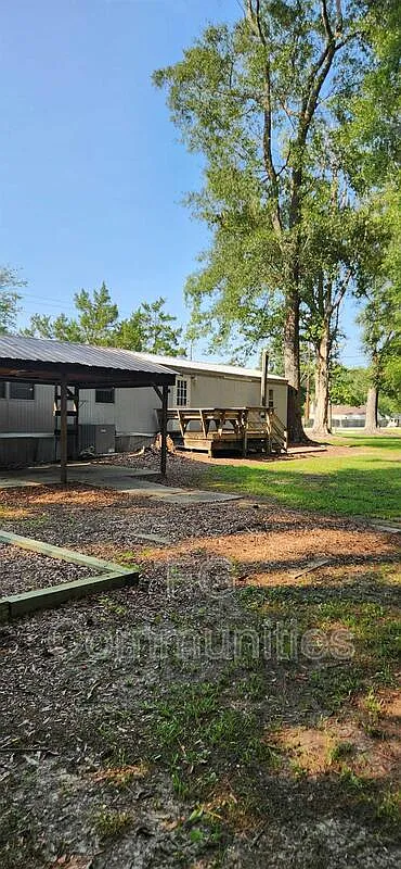 3 bed, 2.0 bath, $995 — Photo 4