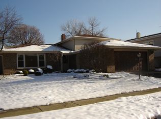 987 Palomino St, Carol Stream, IL 60188