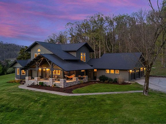 2nd image of 500 Coop Rd