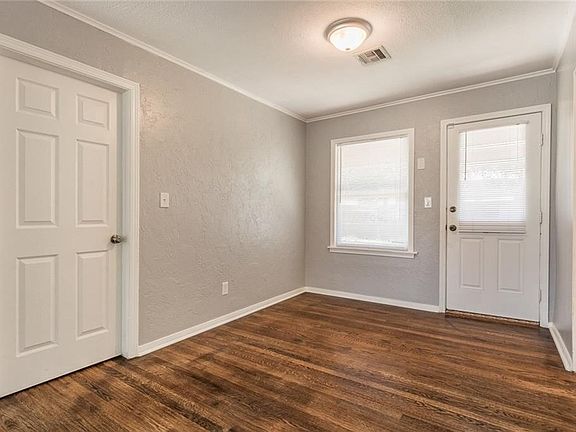 4th image of 1630 Carlisle Ct