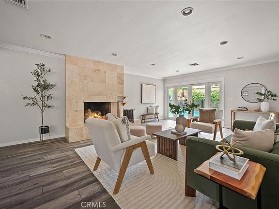 5th image of 7027 Gloria Ave